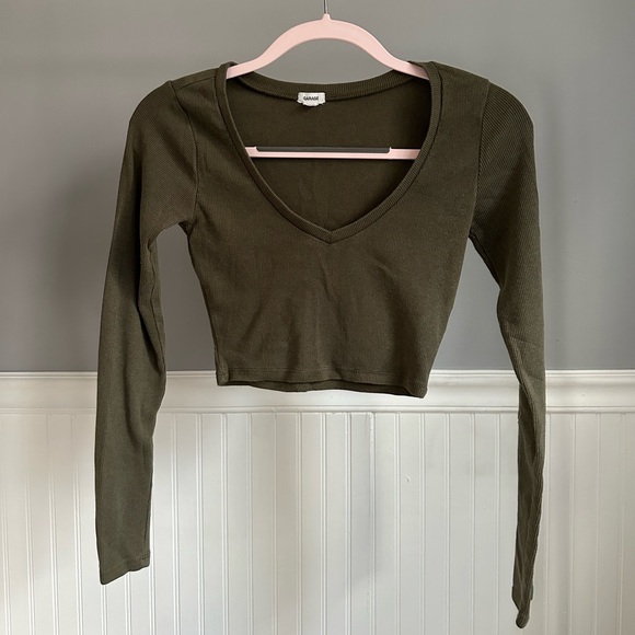 Garage long sleeve cropped V neck top. - Picture 2 of 3